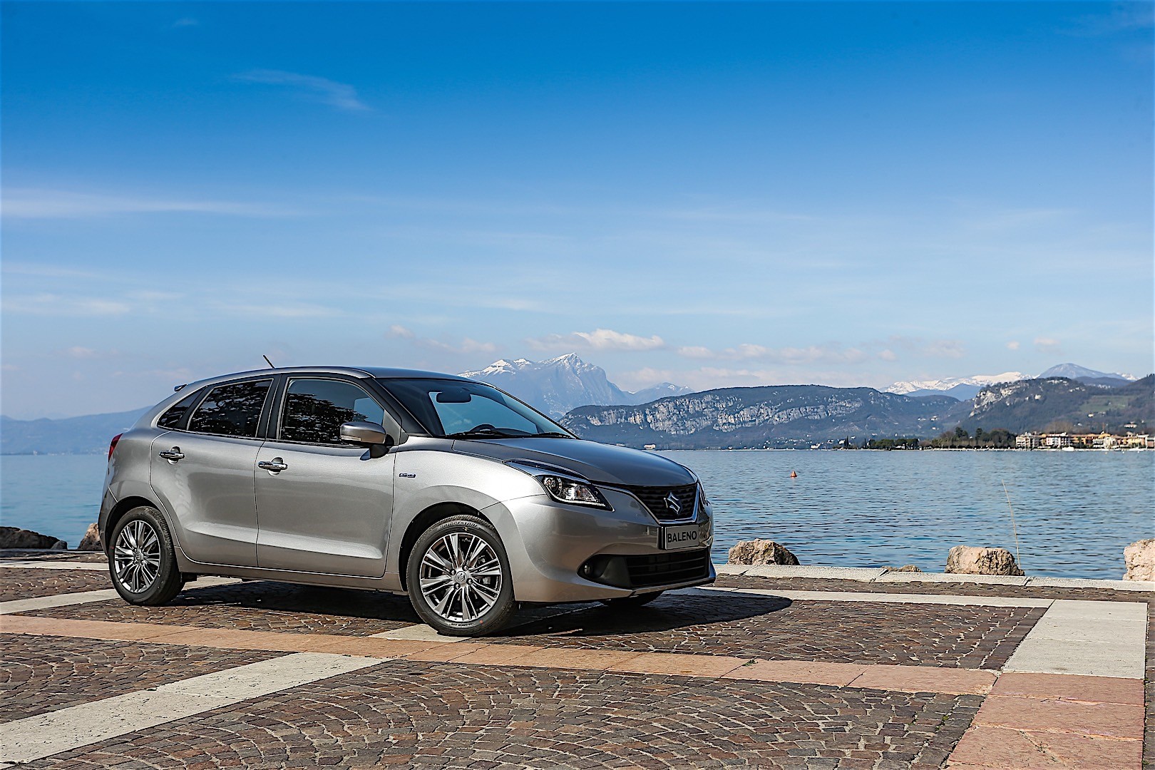 Suzuki Baleno photo 3