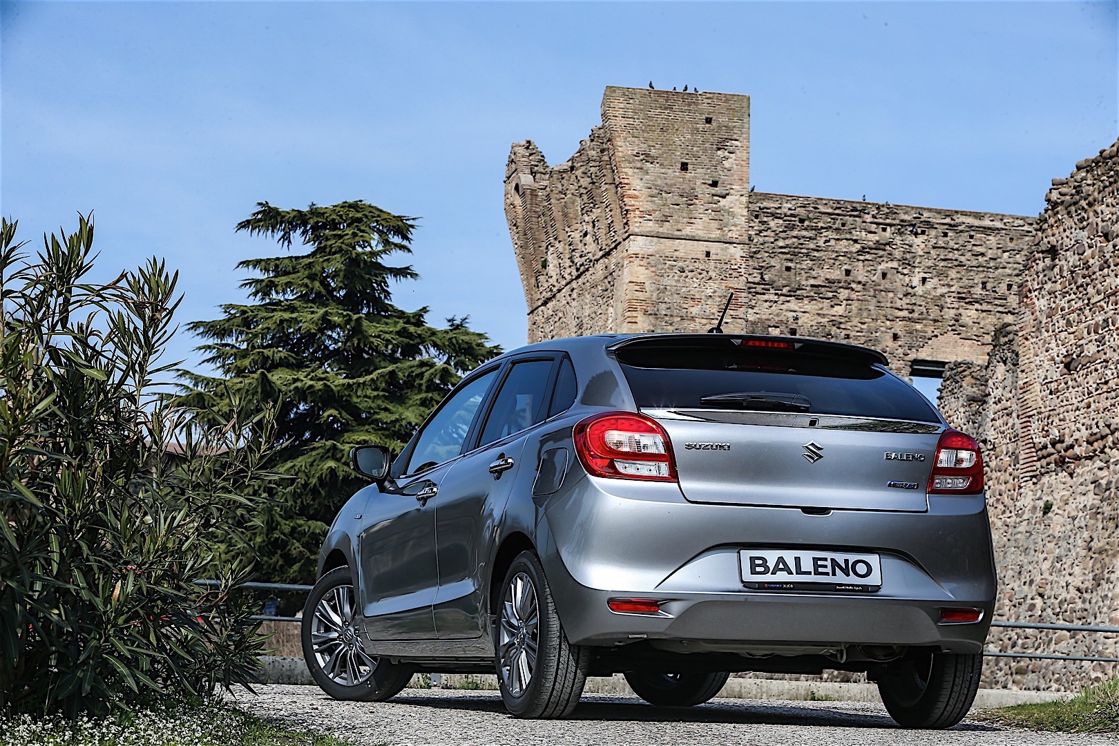Suzuki Baleno photo 7