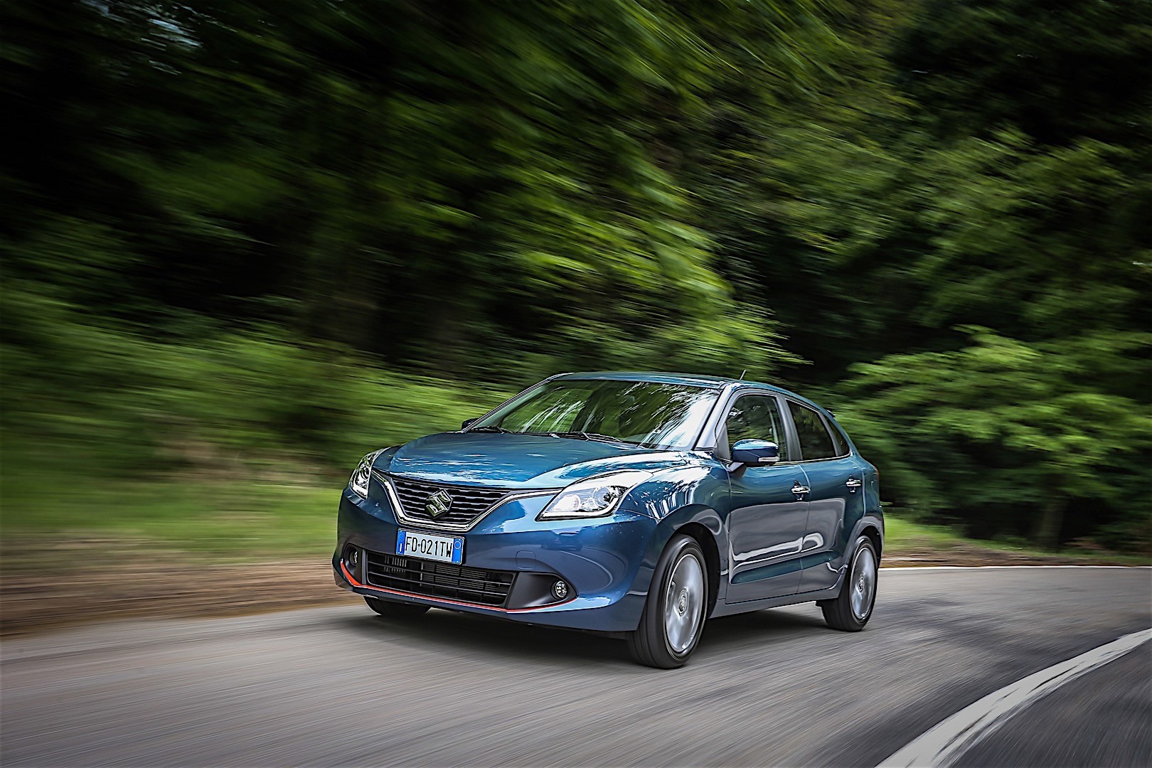 Suzuki Baleno photo 9