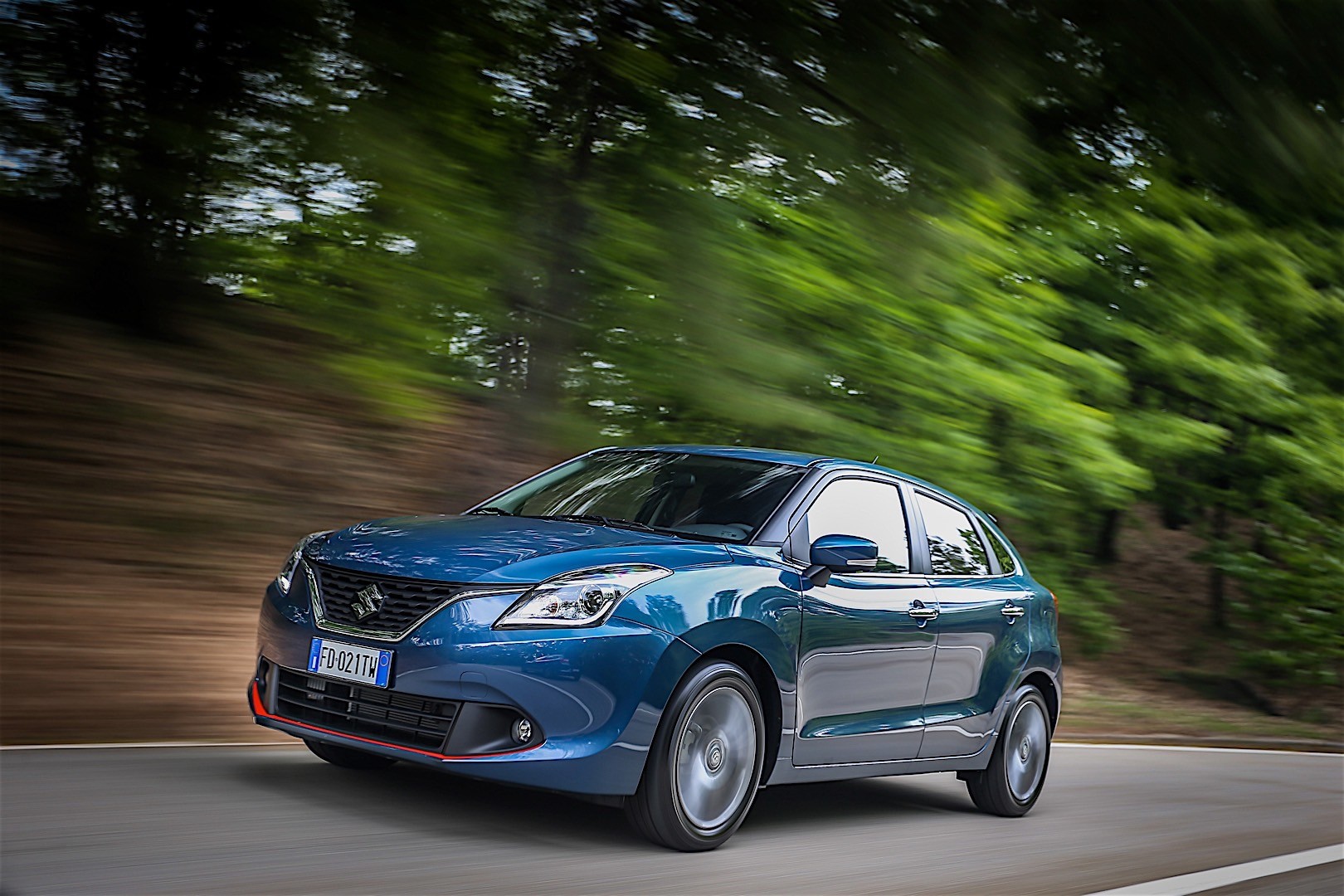 Suzuki Baleno photo 11