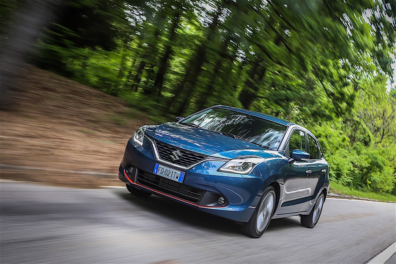 Suzuki Baleno photo 13