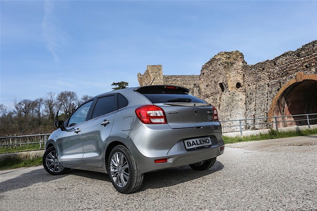 Suzuki Baleno photo 22