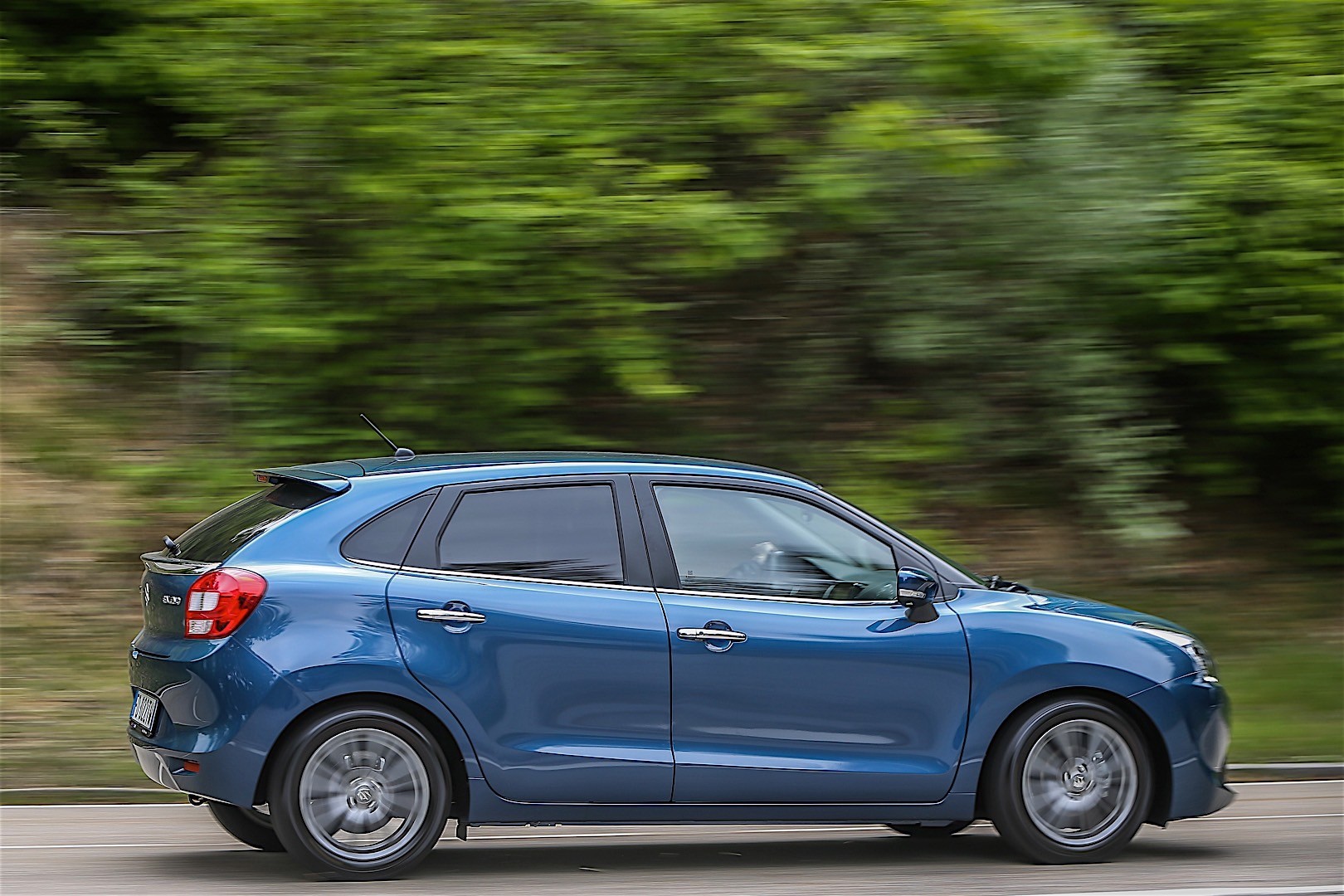 Suzuki Baleno photo 26