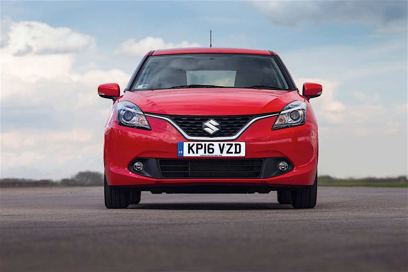 Suzuki Baleno photo 39