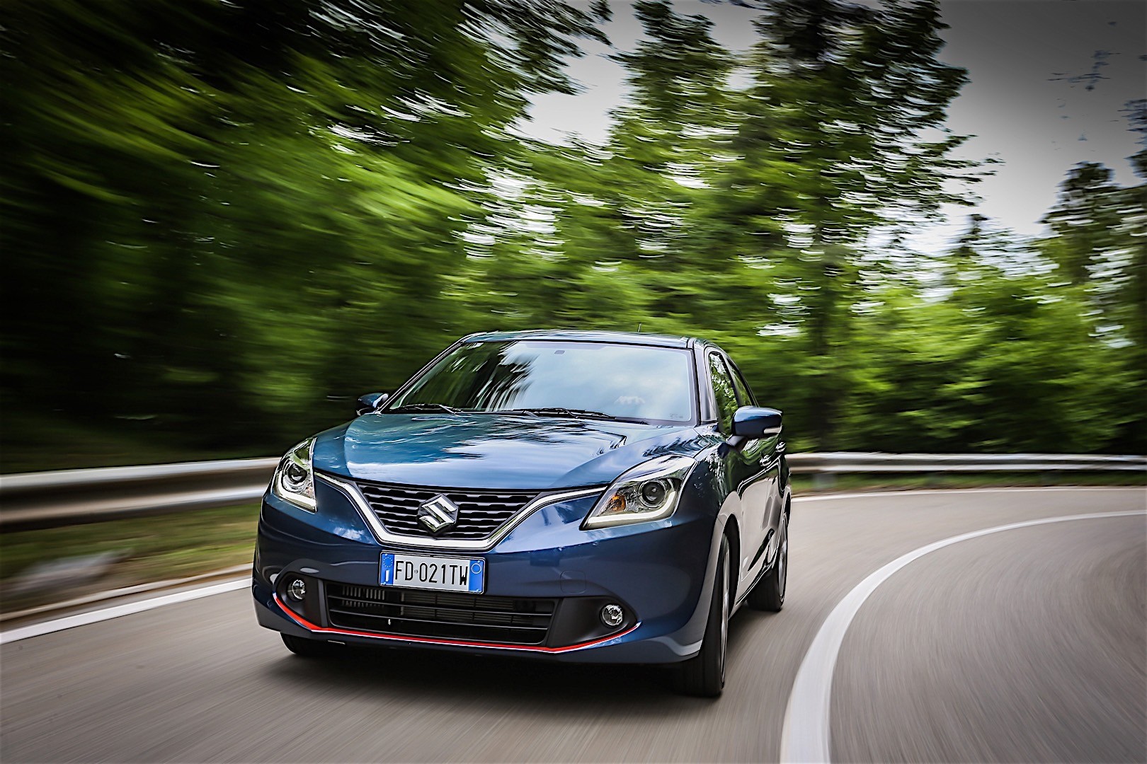 Suzuki Baleno photo 48