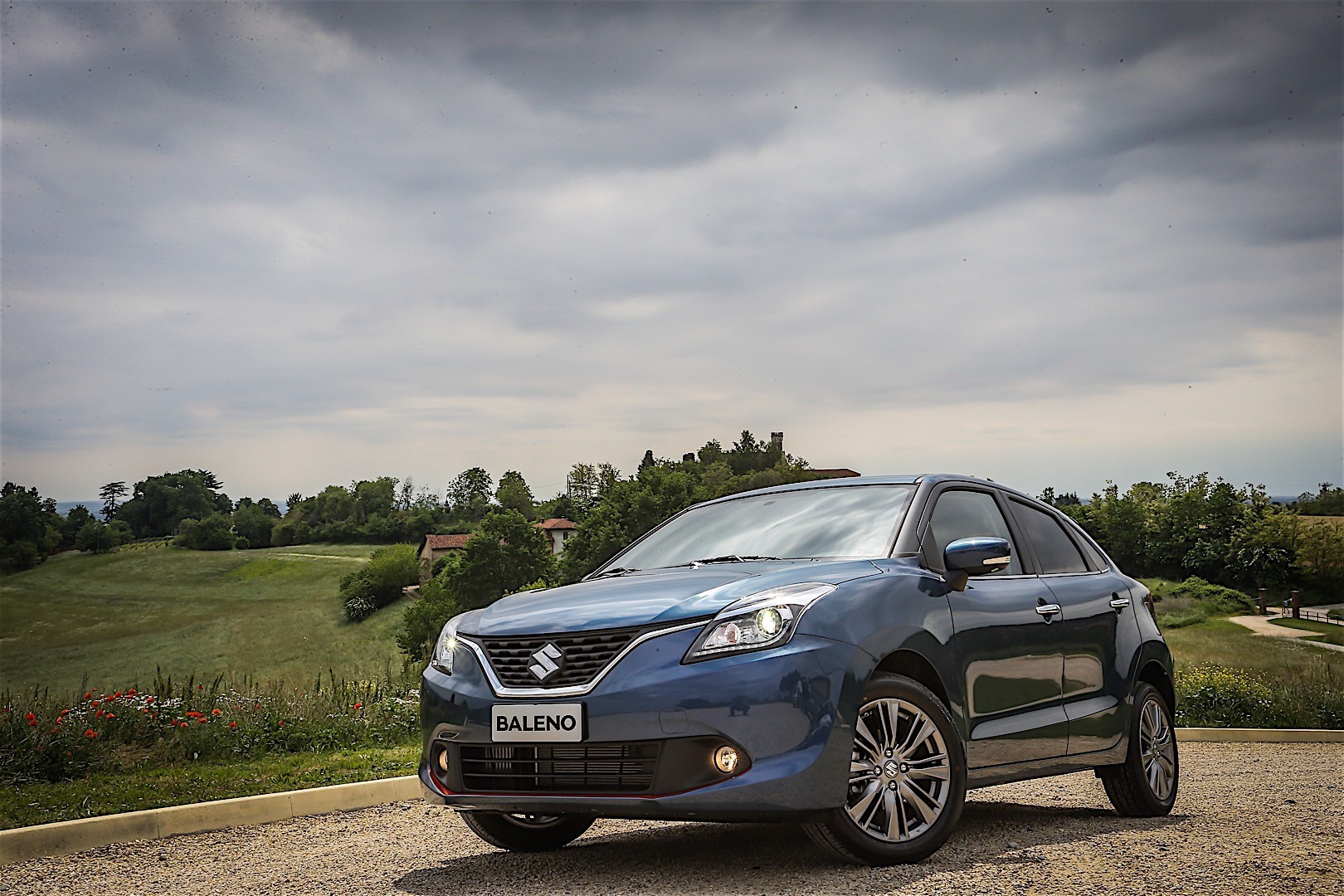 Suzuki Baleno photo 54