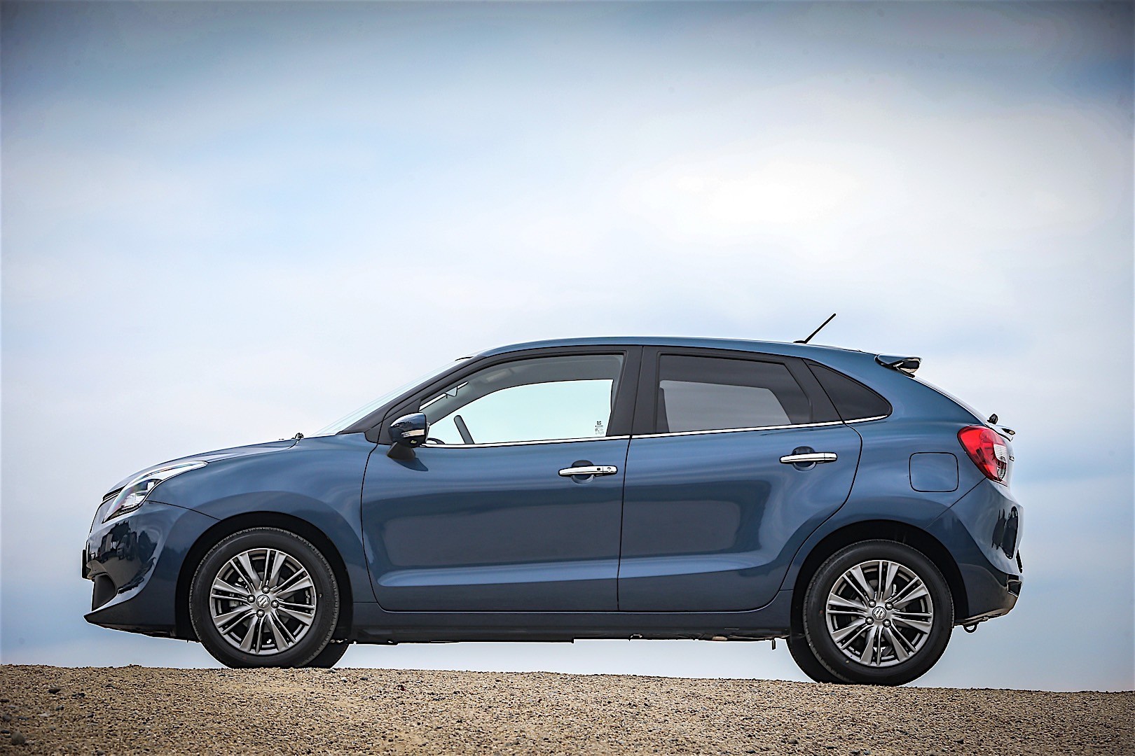 Suzuki Baleno photo 58