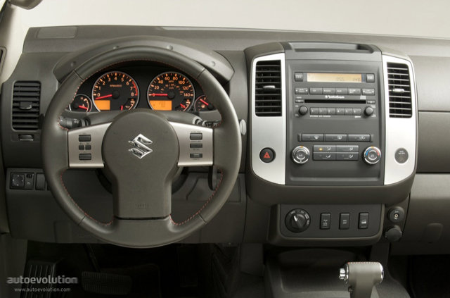 Suzuki Equator foto 12