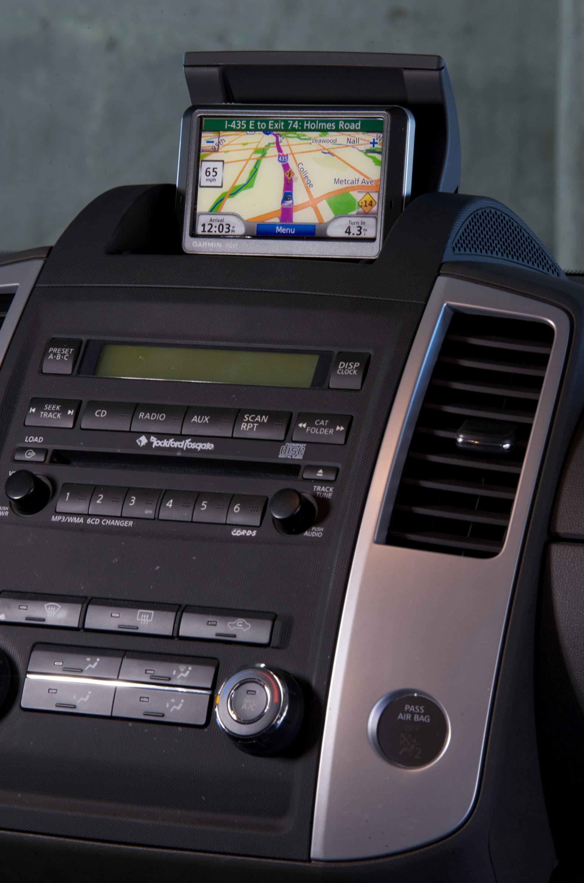 Suzuki Equator photo 26