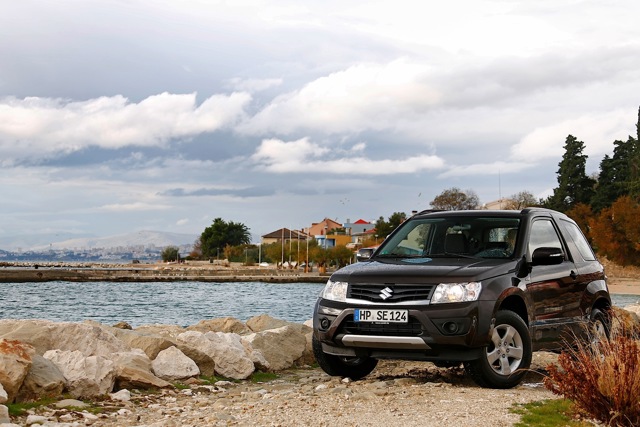 Suzuki Escudo / Grand Vitara 3 Doors photo 10