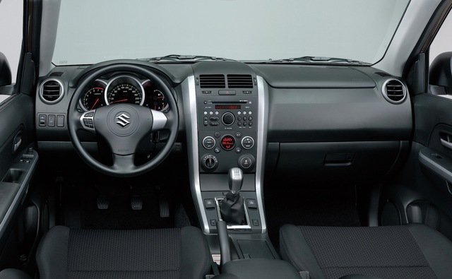 Suzuki Escudo / Grand Vitara 3 Doors photo 15