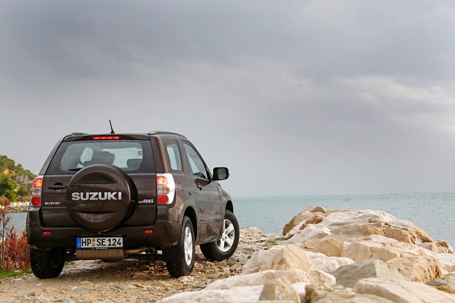 Suzuki Escudo / Grand Vitara 3 Doors photo 2