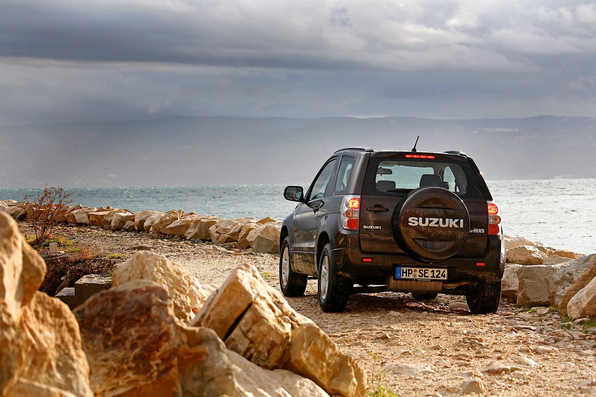 Suzuki Escudo / Grand Vitara 3 Doors photo 3