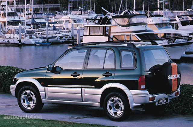 Suzuki Escudo / Grand Vitara 5 Doors photo 2