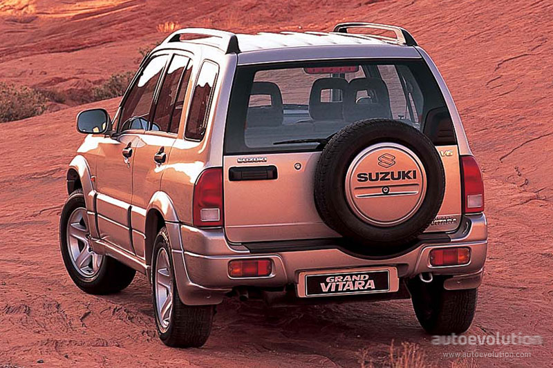 Suzuki Escudo / Grand Vitara 5 Doors photo 3