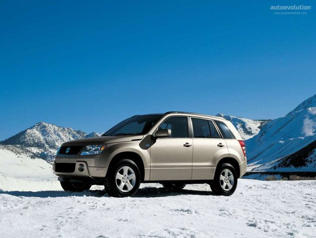 Suzuki Escudo / Grand Vitara 5 Doors photo 4