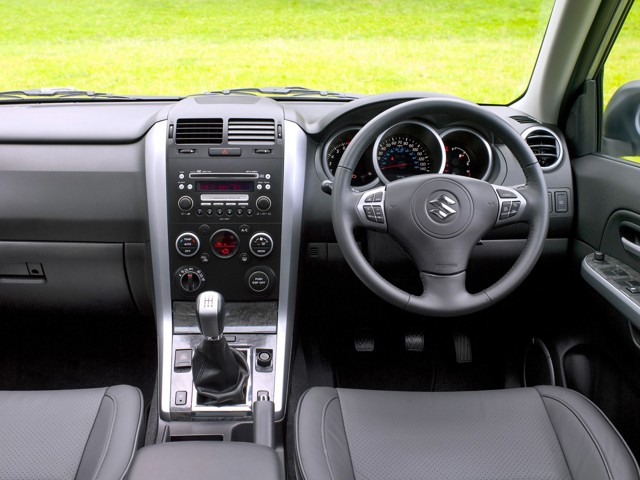 Suzuki Escudo / Grand Vitara 5 Doors photo 82