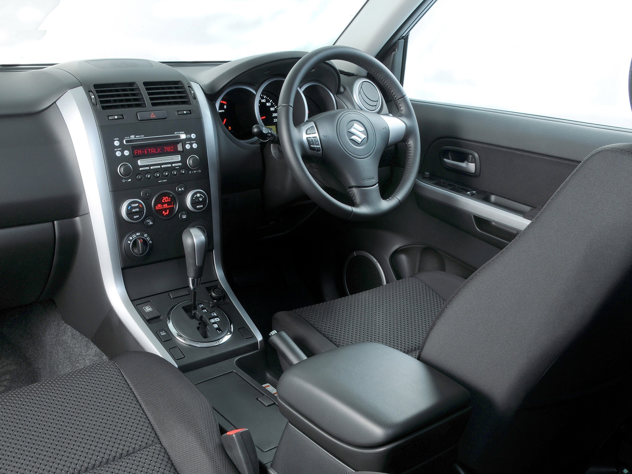 Suzuki Escudo / Grand Vitara 5 Doors photo 85