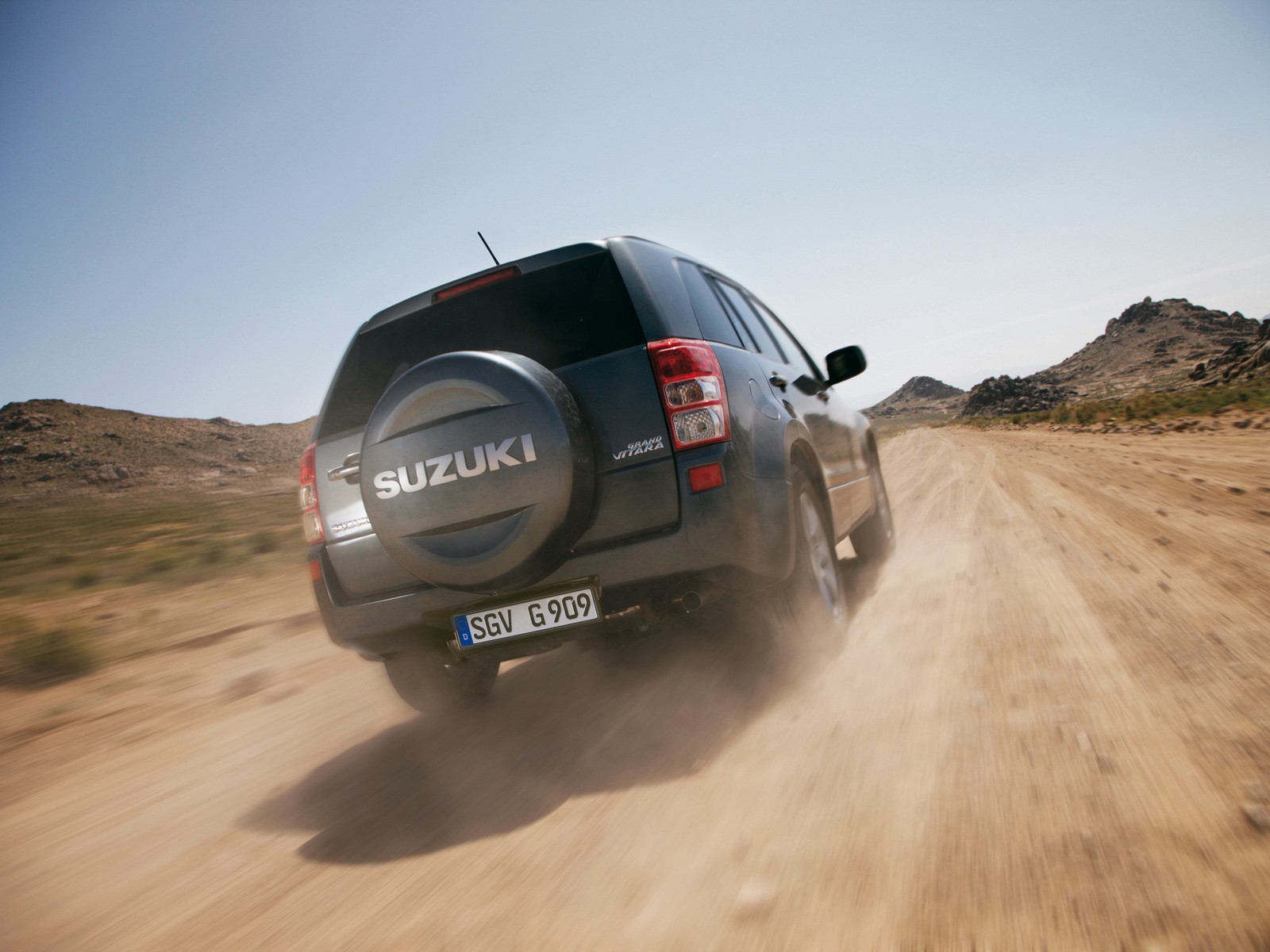 Suzuki Escudo / Grand Vitara 5 Doors photo 29