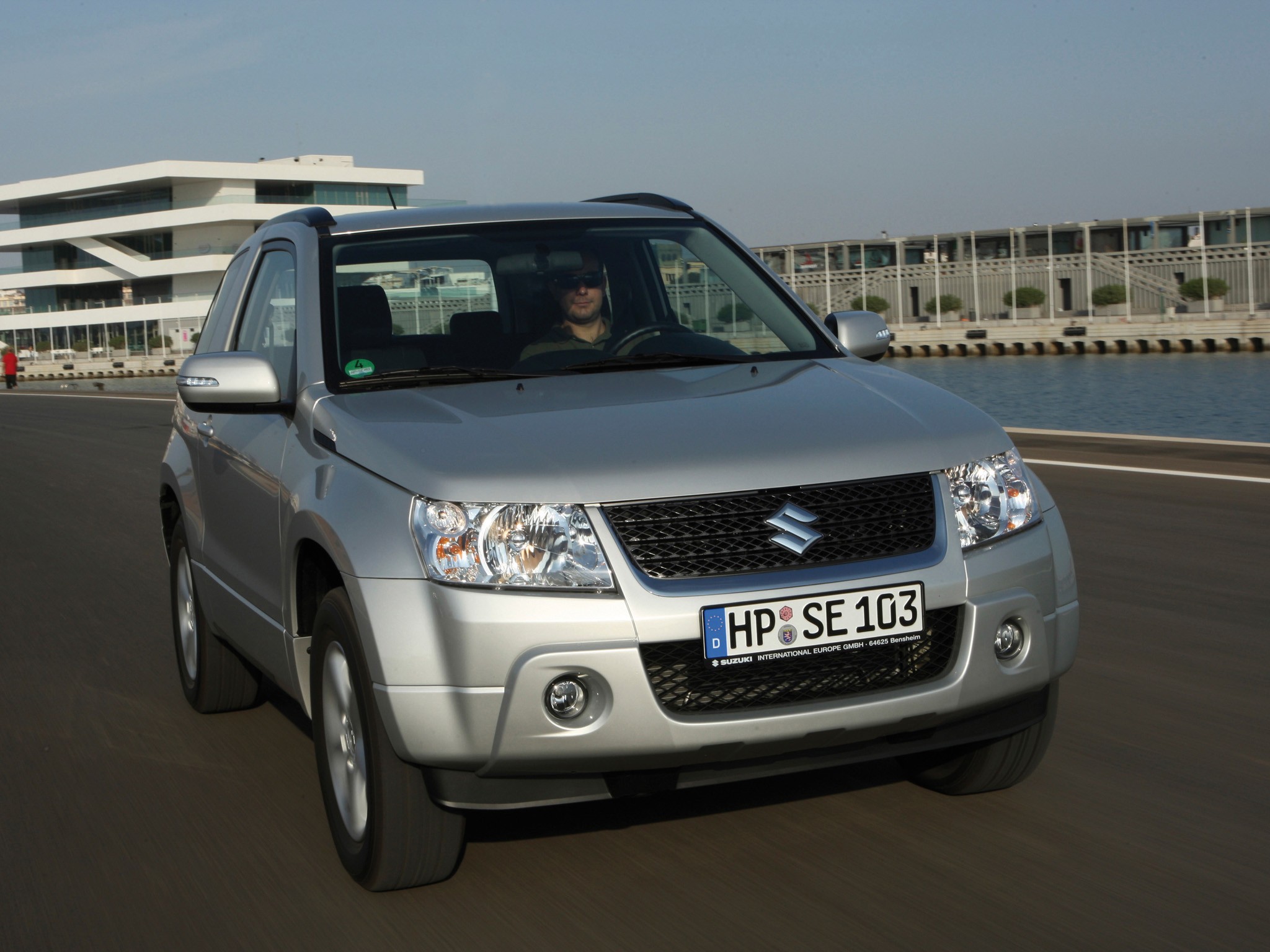 Suzuki Escudo / Grand Vitara 5 Doors photo 32