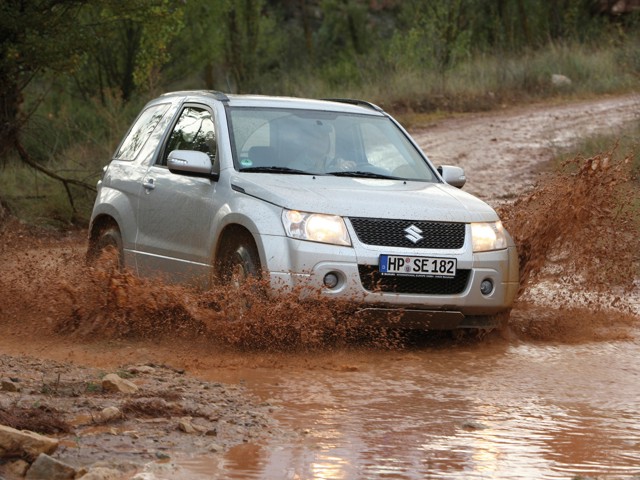 Suzuki Escudo / Grand Vitara 5 Doors photo 34