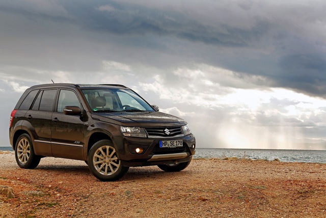 Suzuki Escudo / Grand Vitara 5 Doors photo 16