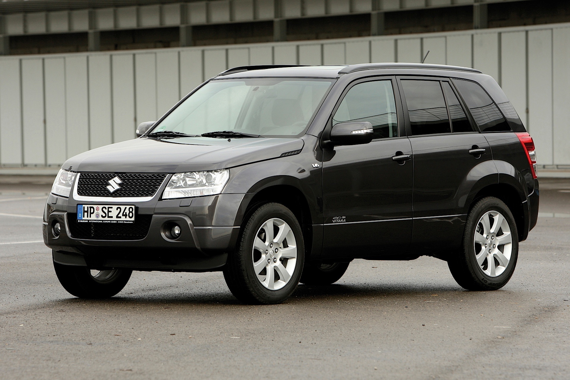 Suzuki Escudo / Grand Vitara 5 Doors photo 3