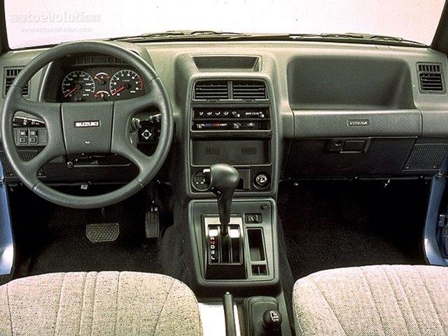 Suzuki Escudo / Vitara 3 Doors foto 4