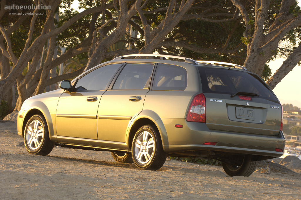 Suzuki Forenza Wagon photo 2