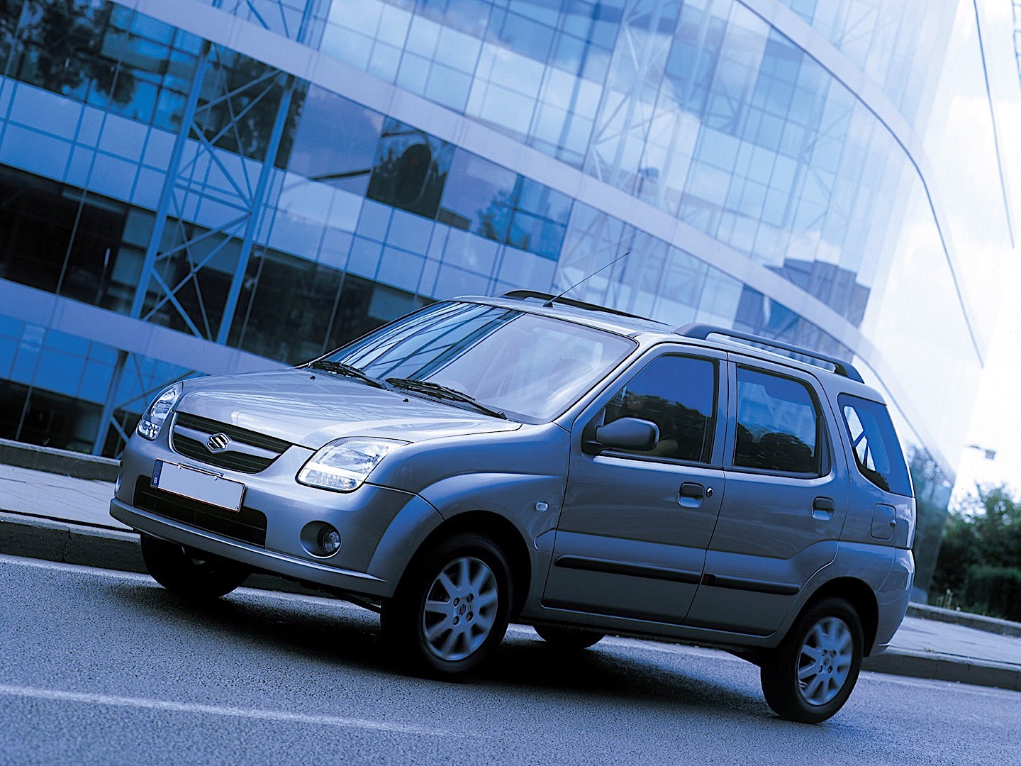 Suzuki Ignis photo 8