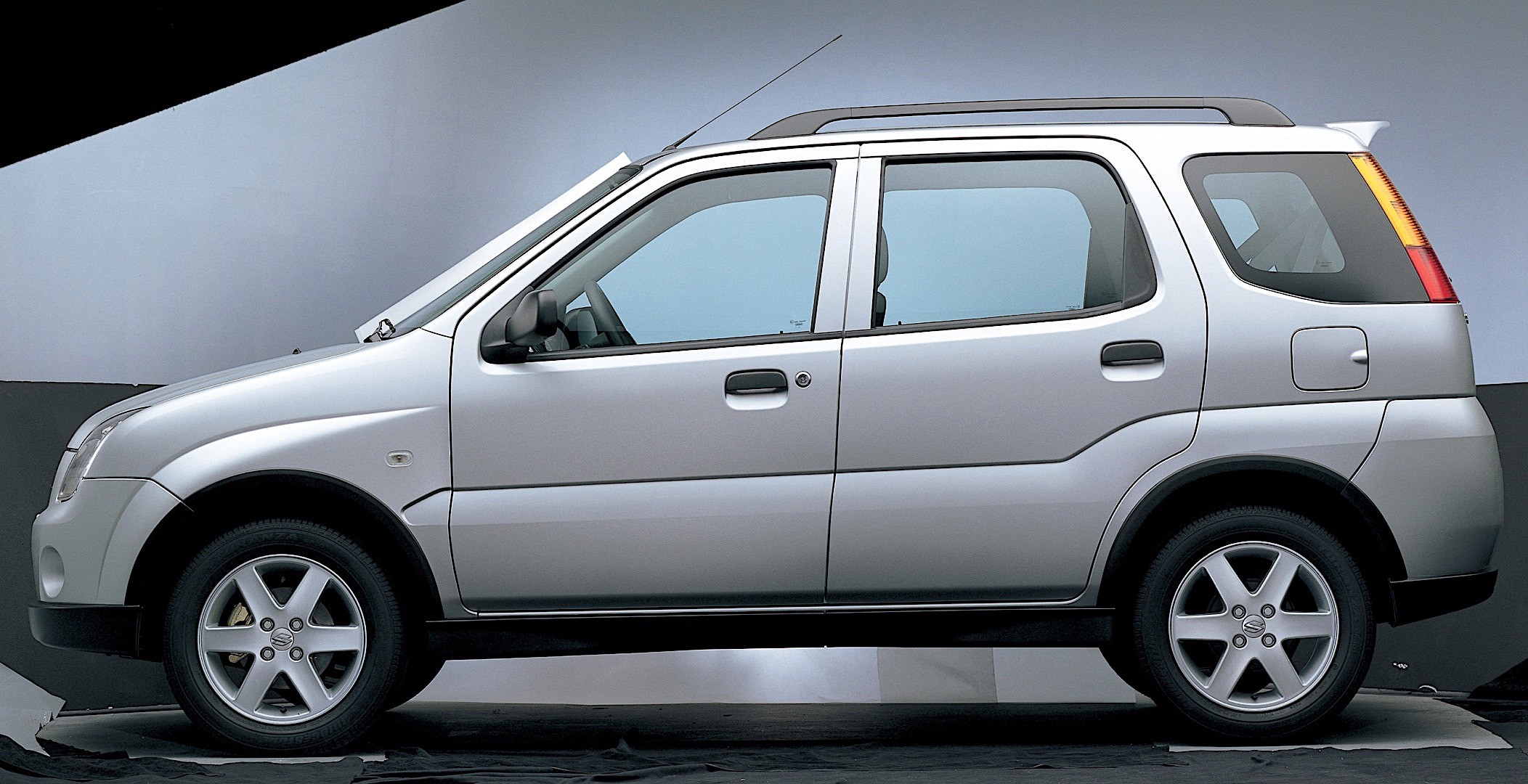 Suzuki Ignis photo 12