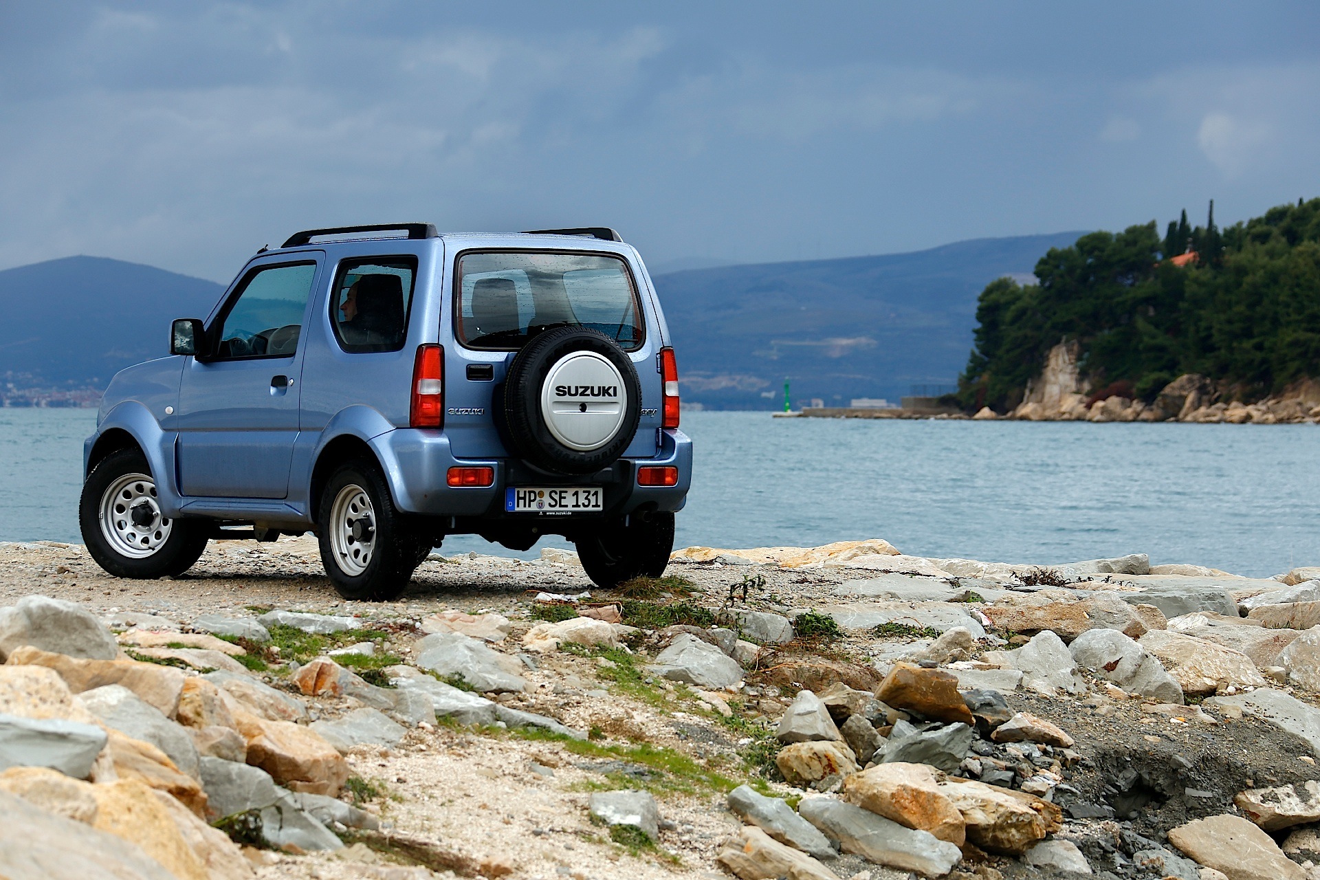 Suzuki Jimny photo 7