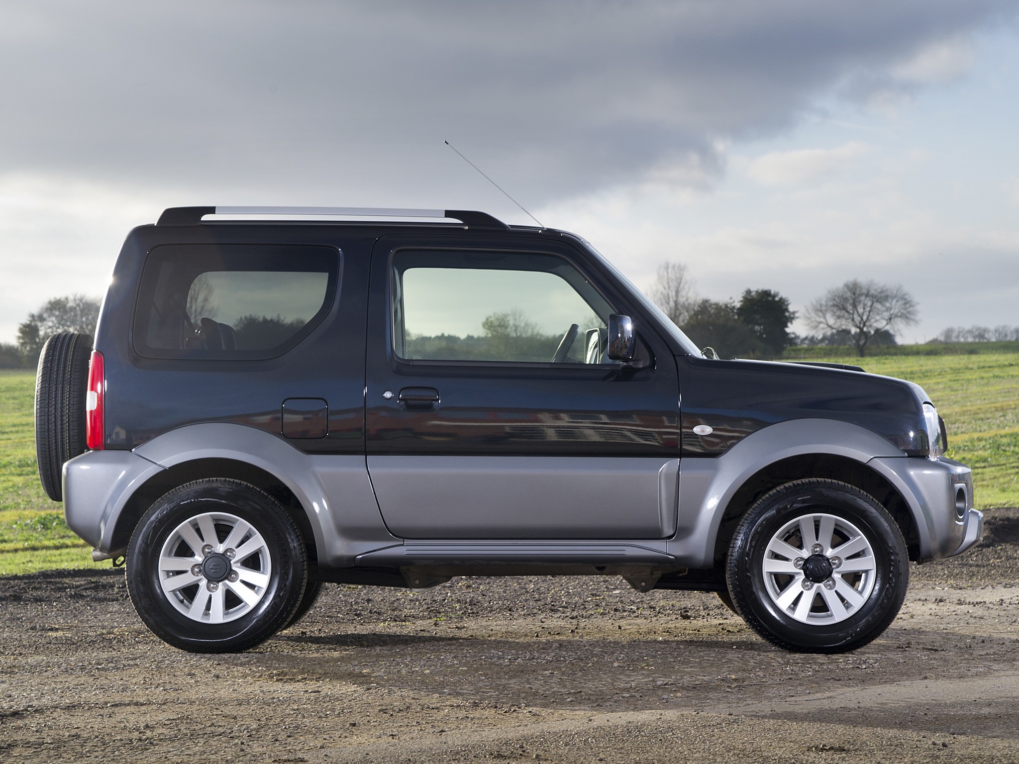 Suzuki Jimny photo 18