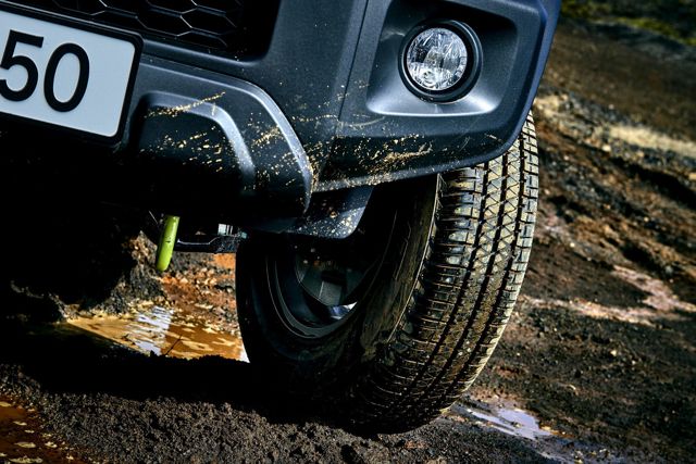 Suzuki Jimny foto 28