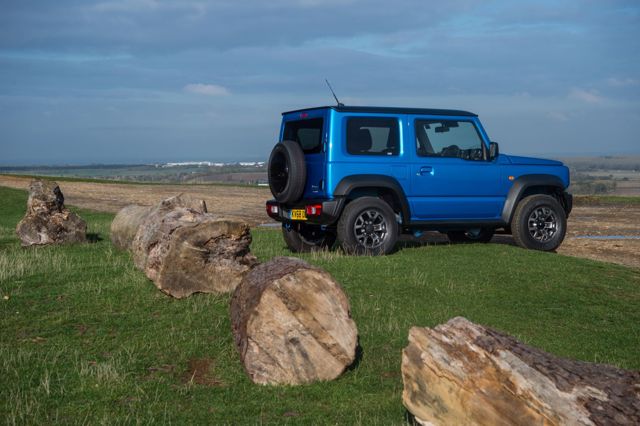 Suzuki Jimny foto 35