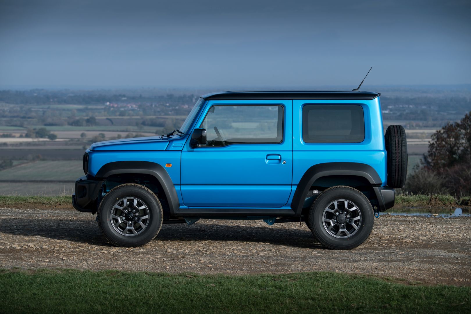 Suzuki Jimny photo 38