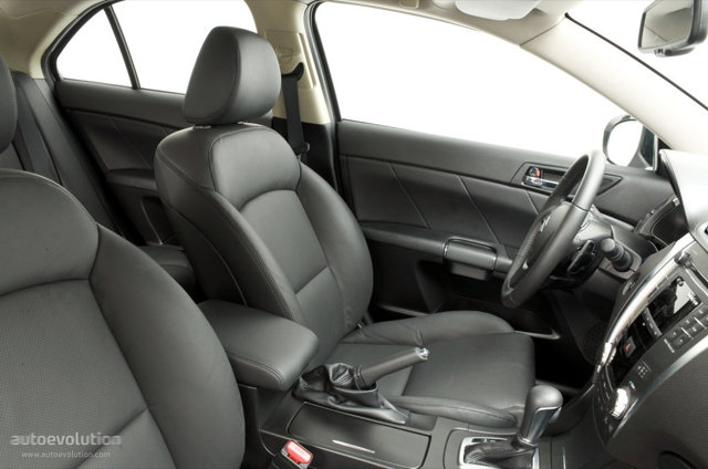 Suzuki Kizashi foto 25