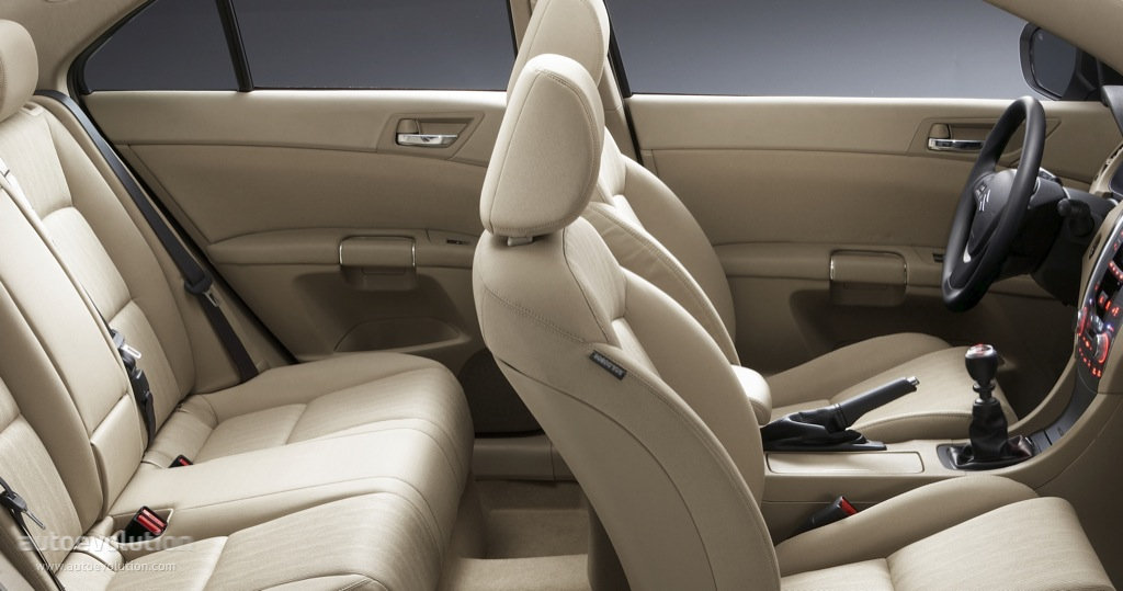 Suzuki Kizashi photo 30