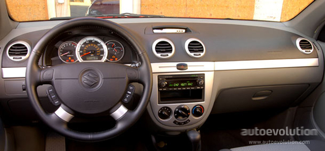Suzuki Reno photo 5