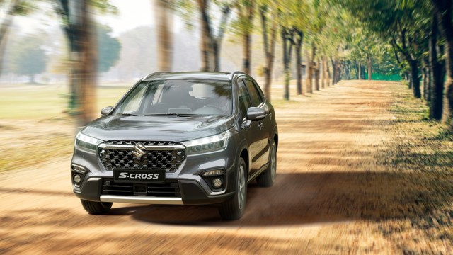 Suzuki S-Cross Foto 5