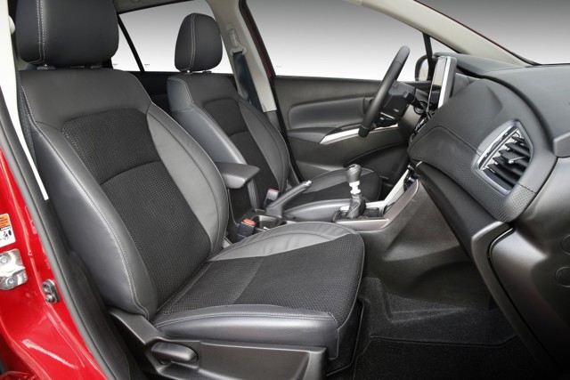 Suzuki S-Cross Foto 40