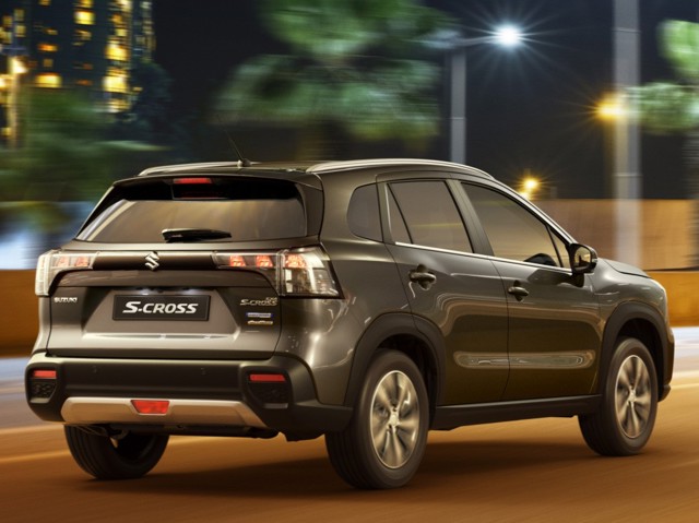 Suzuki S-Cross Foto 11