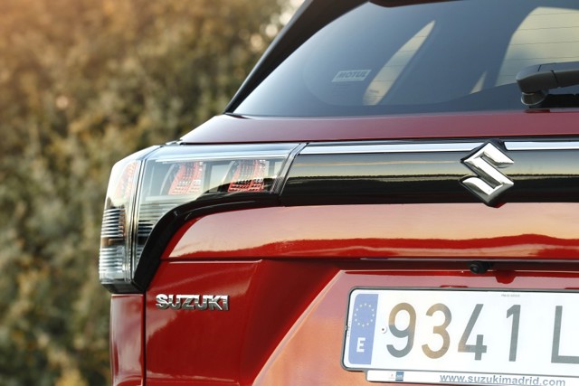 Suzuki S-Cross Foto 18
