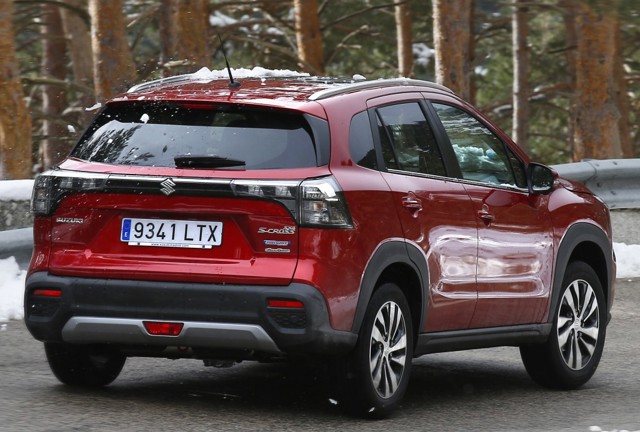Suzuki S-Cross Foto 30