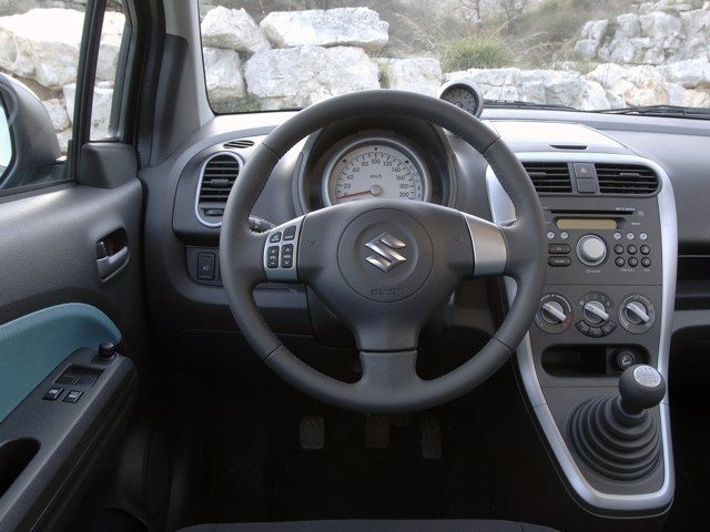 Suzuki Splash Foto 43