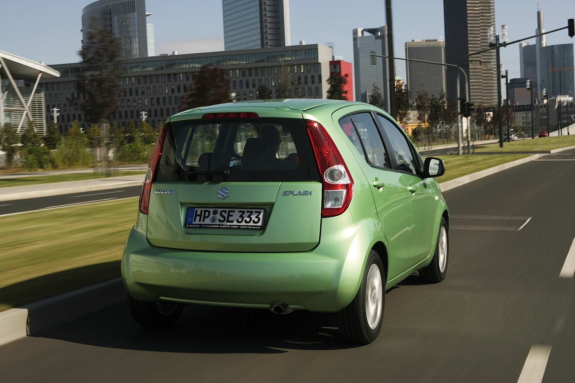 Suzuki Splash photo 3