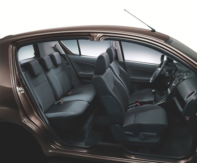 Suzuki Splash foto 30