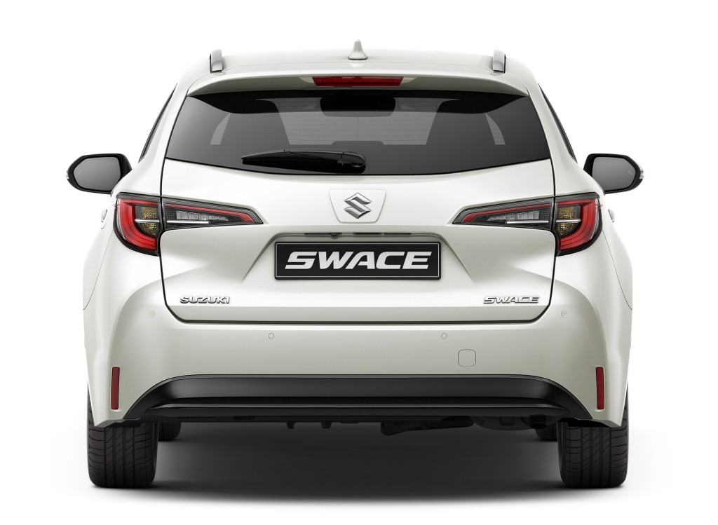 Suzuki Swace photo 4