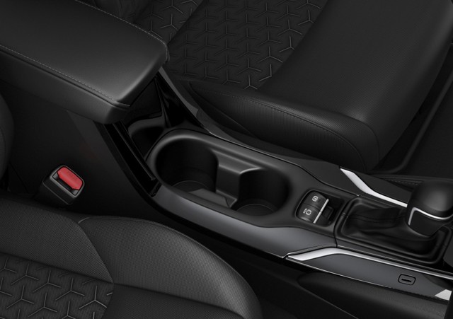 Suzuki Swace Foto 22
