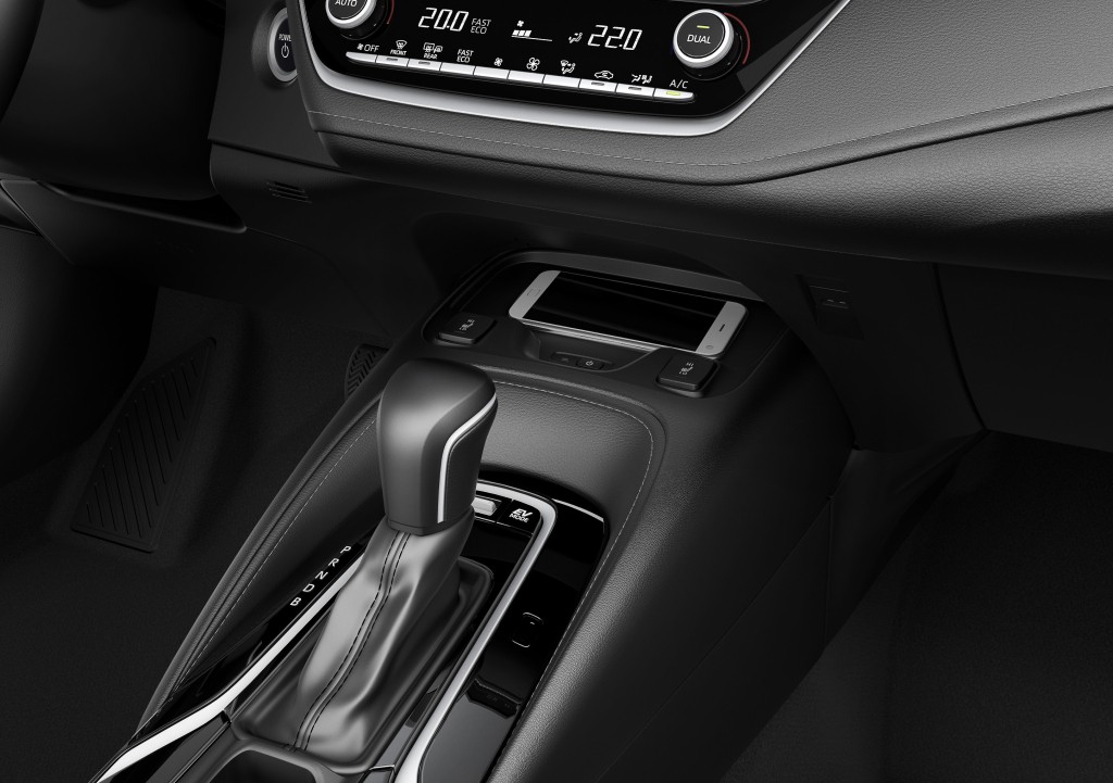 Suzuki Swace photo 26